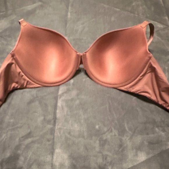 Victoria's Secret Under-Wire T-Shirt Bra Size 38DD - Picture 5 of 11